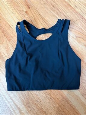 Lululemon Strong Front Medium Support Bra